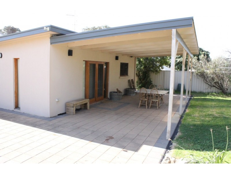 20 Albert Street, Clare SA 5453