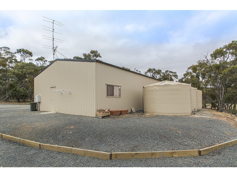 56 Emu Flat Road, Armagh SA 5453