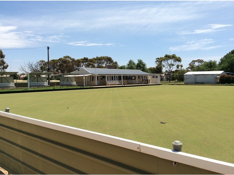 12 Railway Tce, Gulnare SA 5471