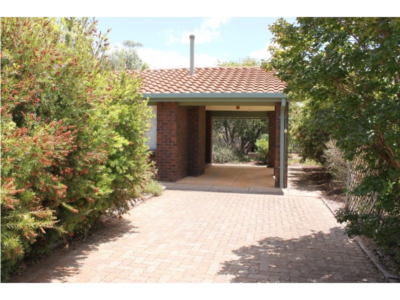 24 Harris Street, Balaklava SA 5461