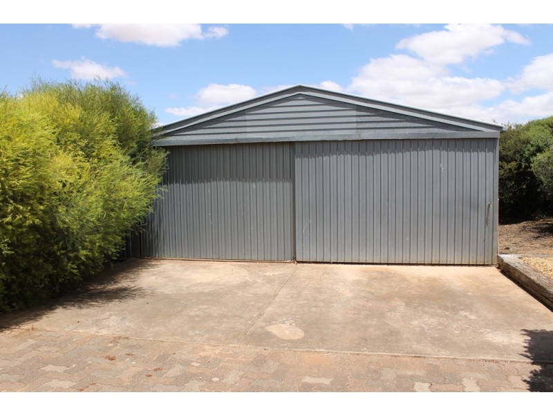 24 Harris Street, Balaklava SA 5461