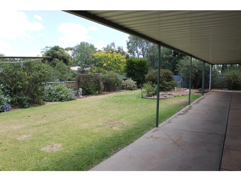 24 Harris Street, Balaklava SA 5461