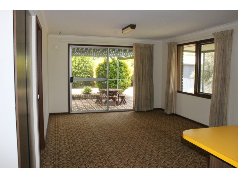 24 Harris Street, Balaklava SA 5461