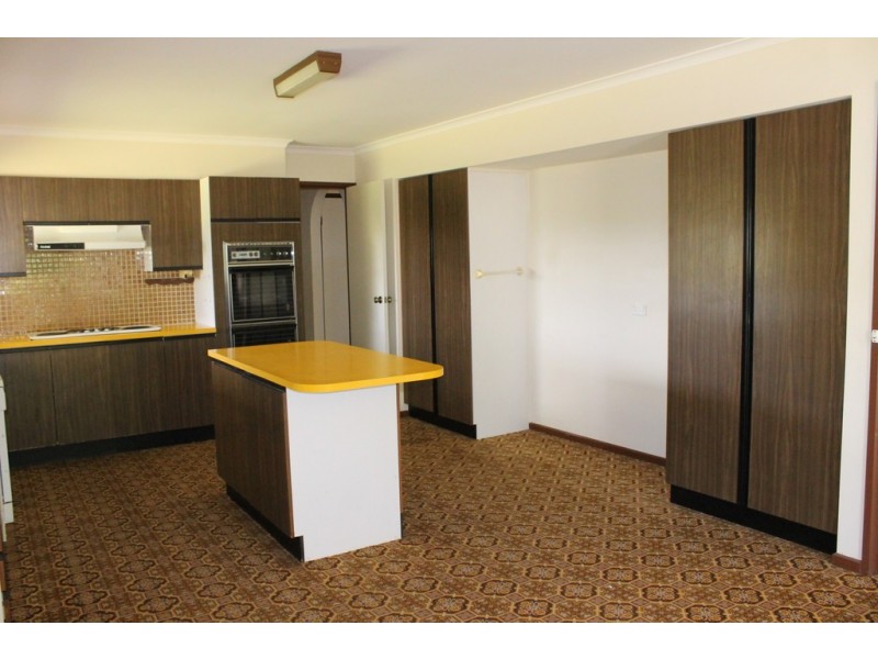 24 Harris Street, Balaklava SA 5461