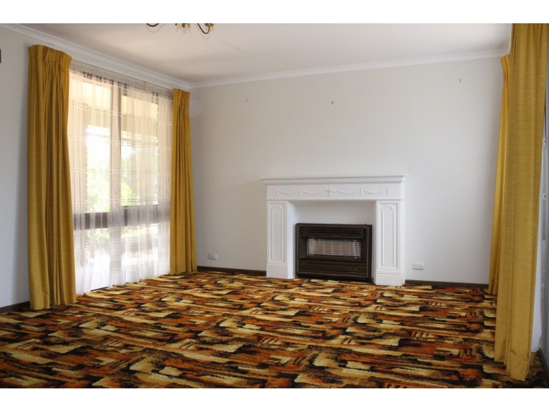 24 Harris Street, Balaklava SA 5461