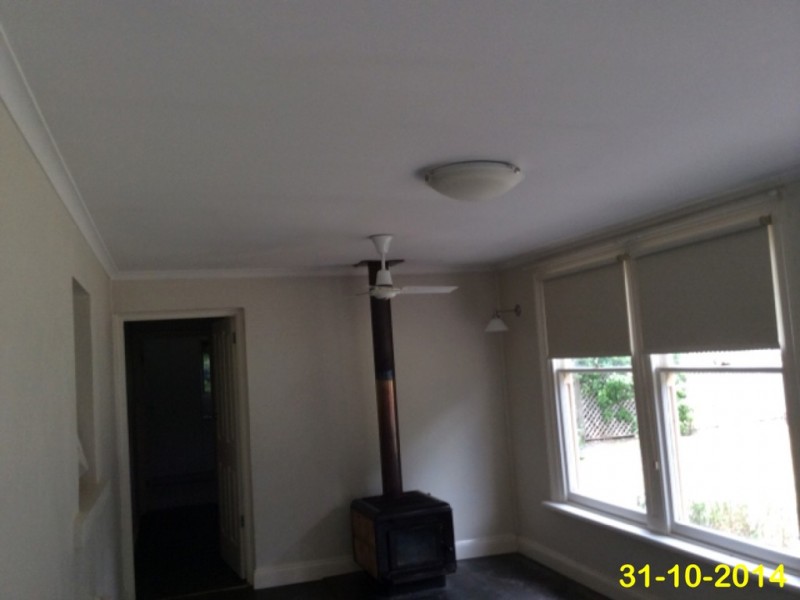 18 Harriett St, Clare SA 5453