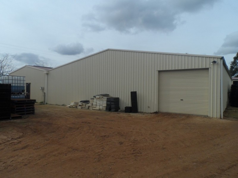 10 Derrick Road, Loxton North SA 5333