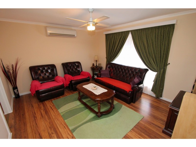 8 Stoeckel Terrace, Paringa SA 5340