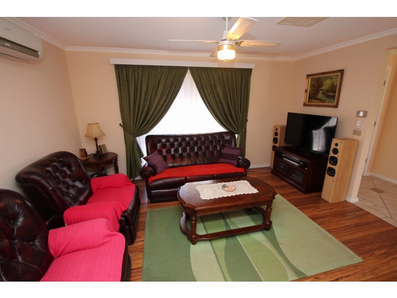 8 Stoeckel Terrace, Paringa SA 5340