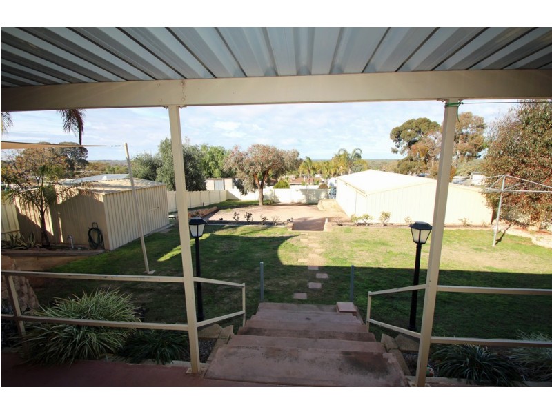 8 Stoeckel Terrace, Paringa SA 5340