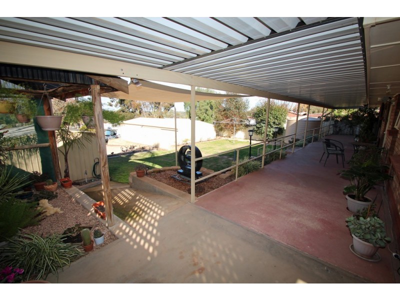 8 Stoeckel Terrace, Paringa SA 5340