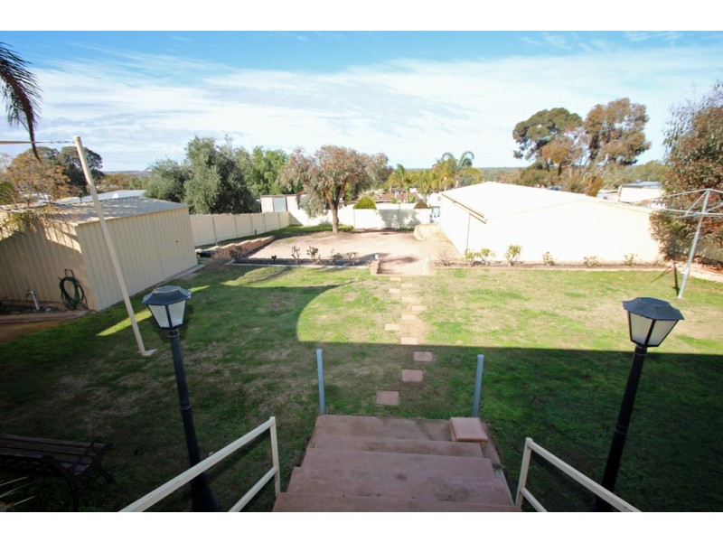 8 Stoeckel Terrace, Paringa SA 5340