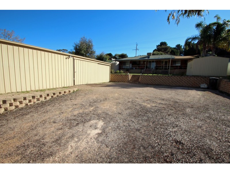 8 Stoeckel Terrace, Paringa SA 5340