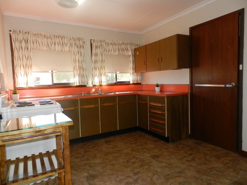 11 Laffer Street, Barmera SA 5345