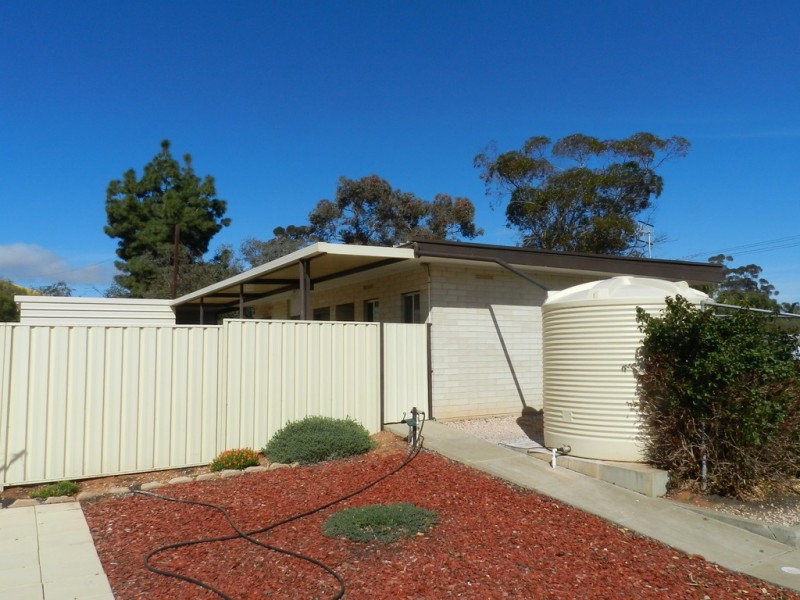 11 Laffer Street, Barmera SA 5345