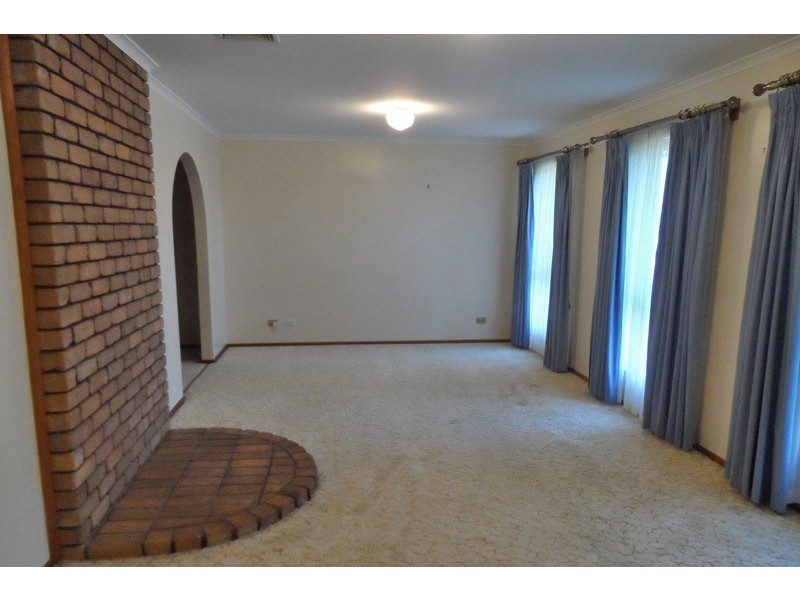 4 Barrington Street, Renmark SA 5341