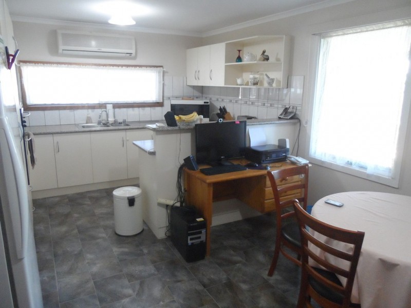 4 Betty St, Loxton SA 5333