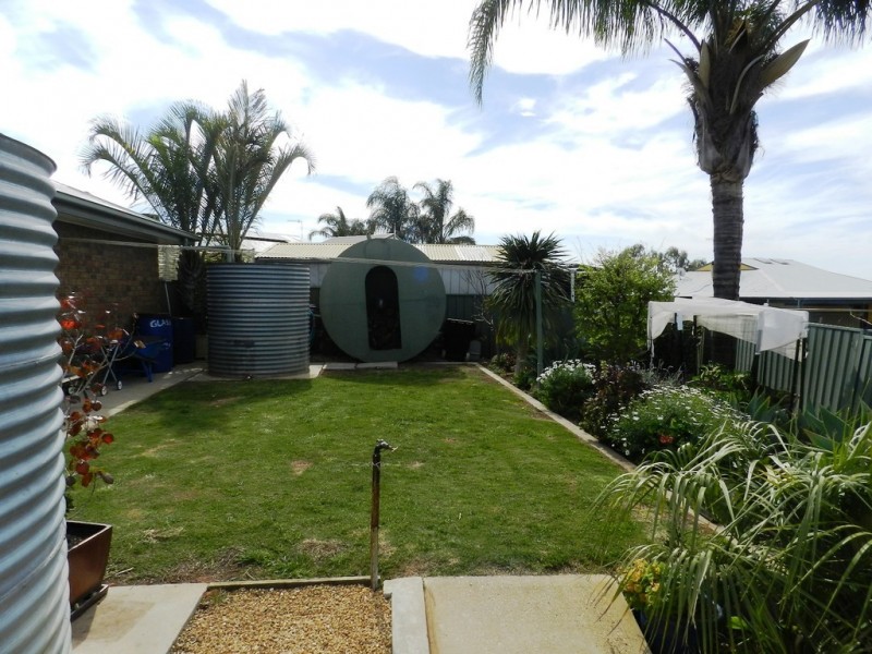 11 Westbrook Avenue, Loxton SA 5333