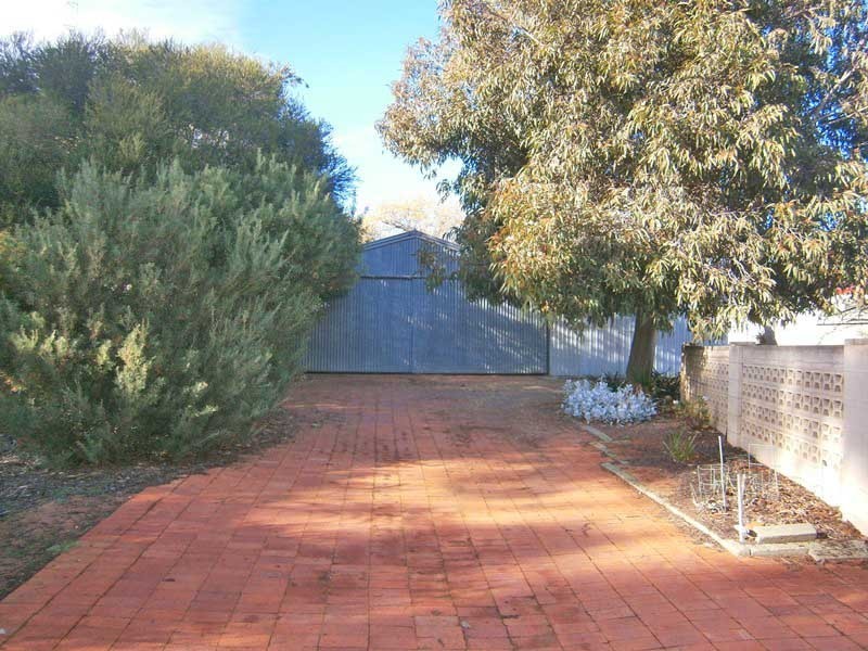 5 Matthews Street, Waikerie SA 5330