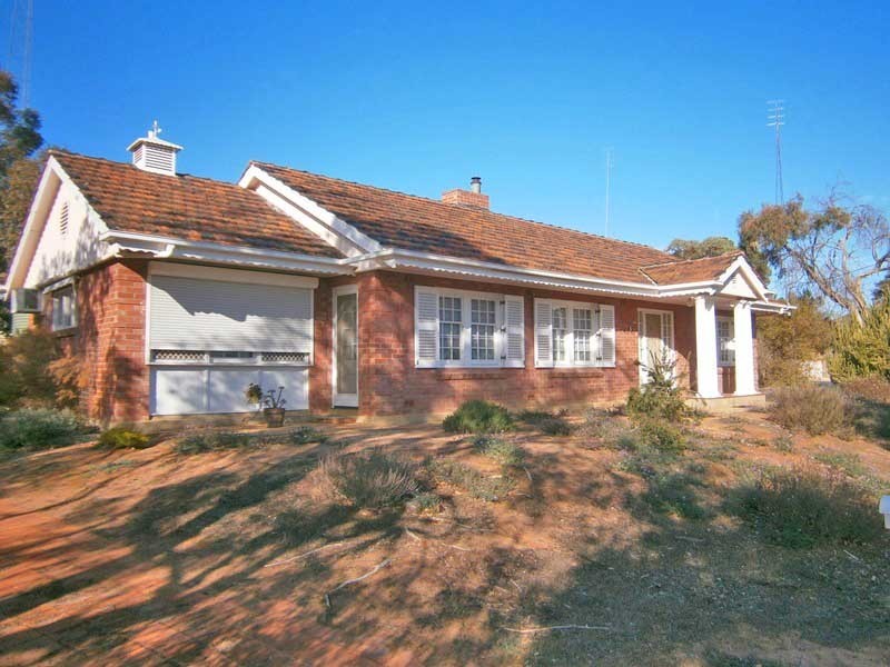 5 Matthews Street, Waikerie SA 5330