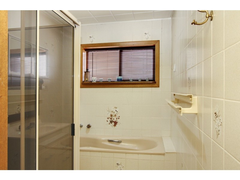145 Paruna Rd, Loxton SA 5333