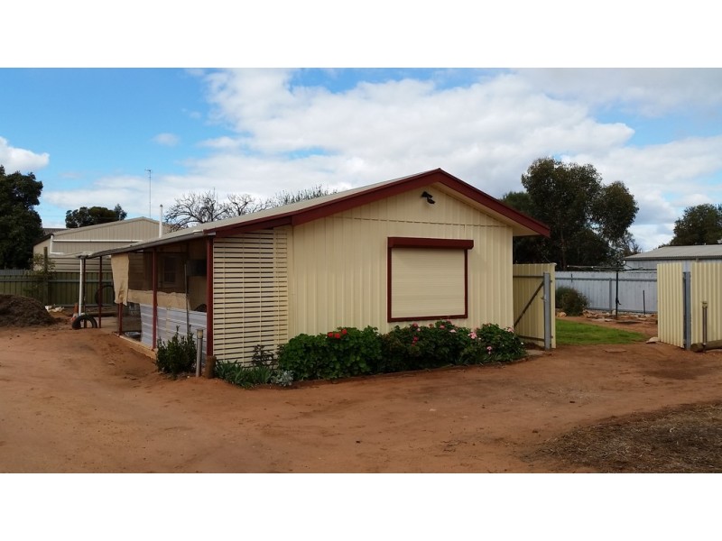 145 Paruna Rd, Loxton SA 5333