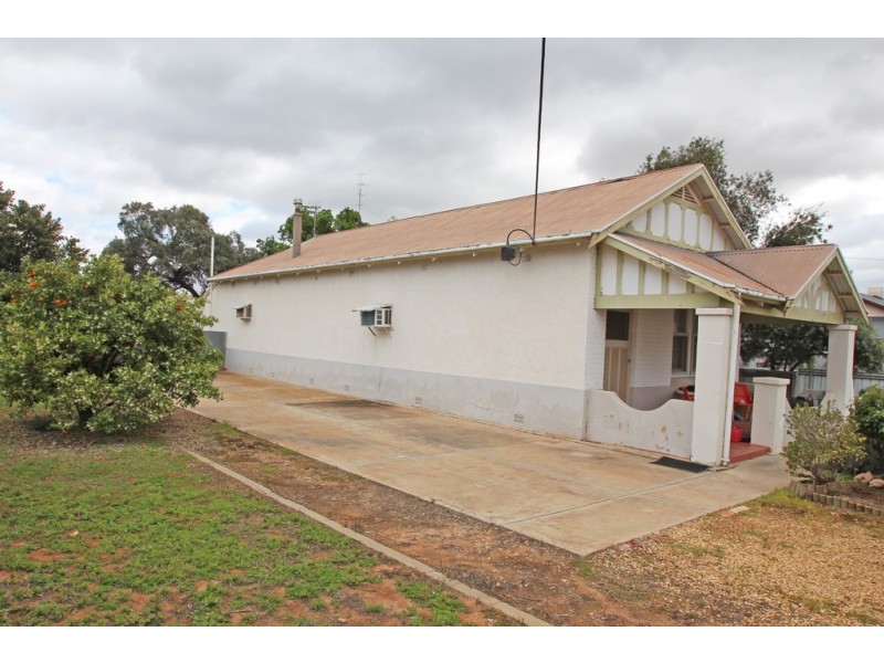54 PYAP STREET, Renmark SA 5341