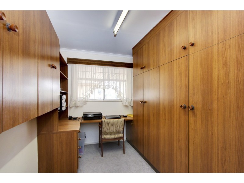 24 First Street, Loxton SA 5333