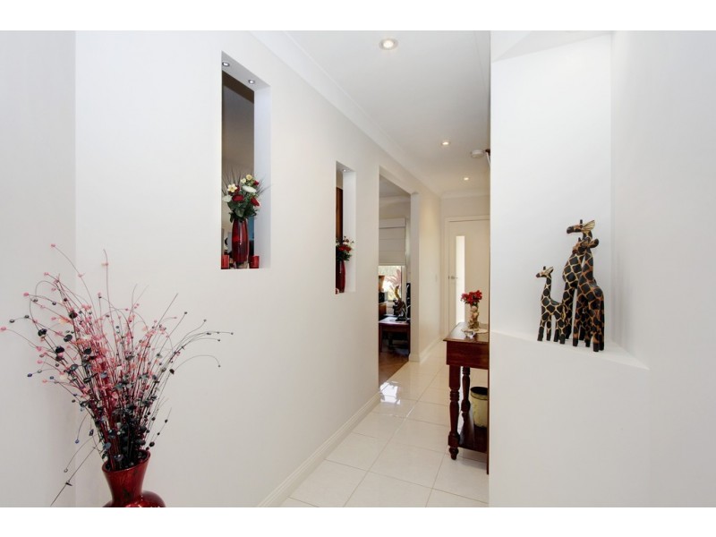 9 Torrens Street, Loxton SA 5333