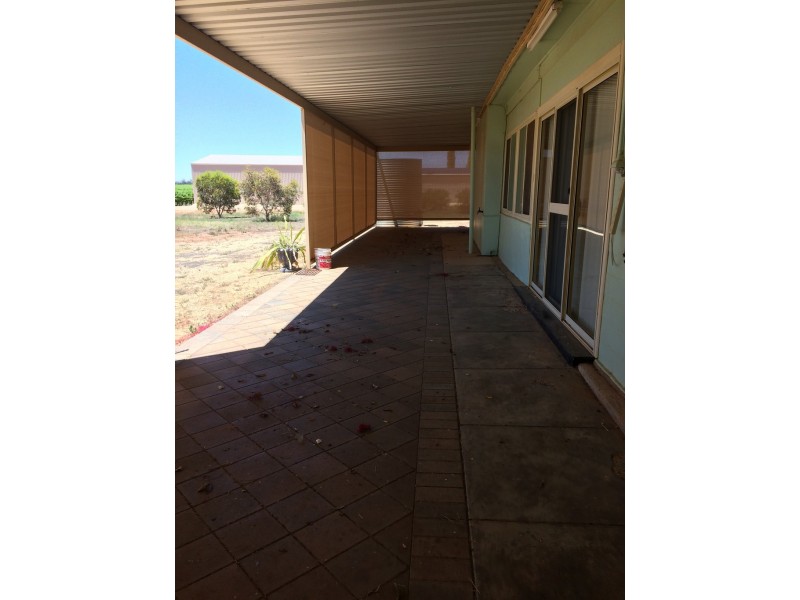 61 Gordon Road, Loxton North SA 5333