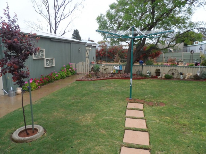 16 Eringa Avenue, Loxton SA 5333 Floorplan