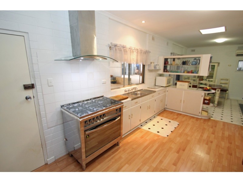 17 RAILWAY TERRACE, Paringa SA 5340