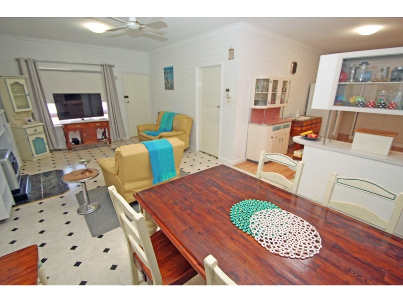 17 RAILWAY TERRACE, Paringa SA 5340