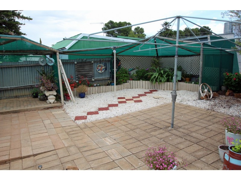 17 RAILWAY TERRACE, Paringa SA 5340