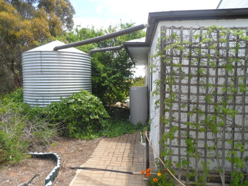 4 Bullwinkle Rd, Loxton North SA 5333