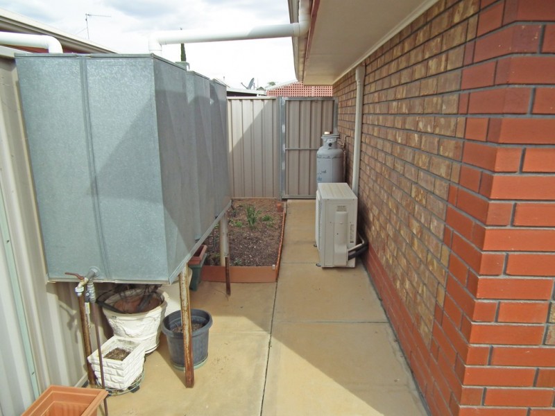 Unit 2, 209 Fifteenth Street, Renmark SA 5341