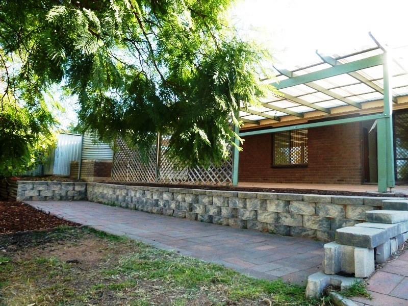 13 Spriggs Street, Berri SA 5343