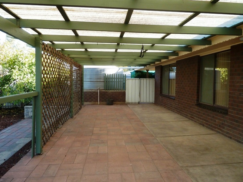 13 Spriggs Street, Berri SA 5343