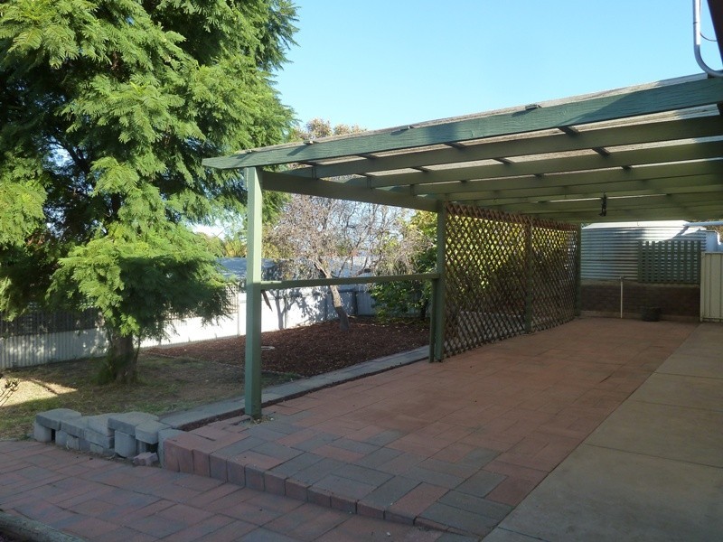 13 Spriggs Street, Berri SA 5343