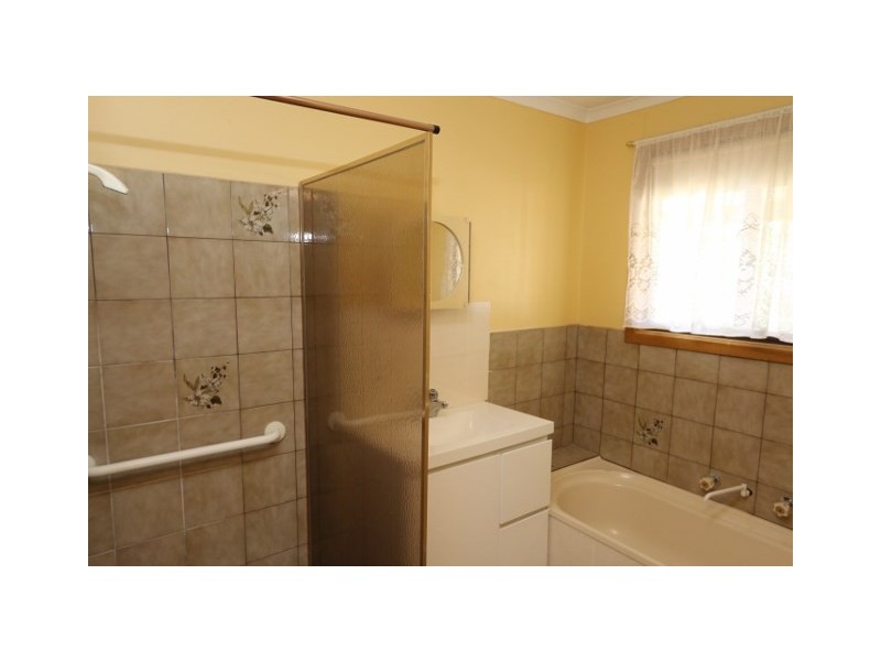 4 BURNS STREET, Waikerie SA 5330