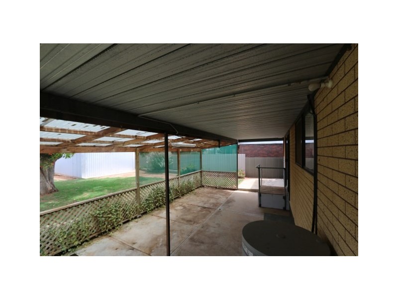 4 BURNS STREET, Waikerie SA 5330