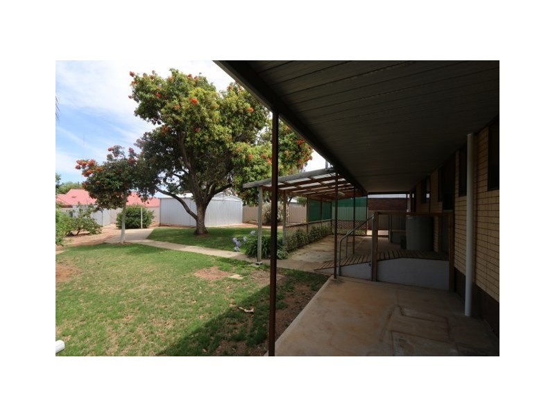 4 BURNS STREET, Waikerie SA 5330