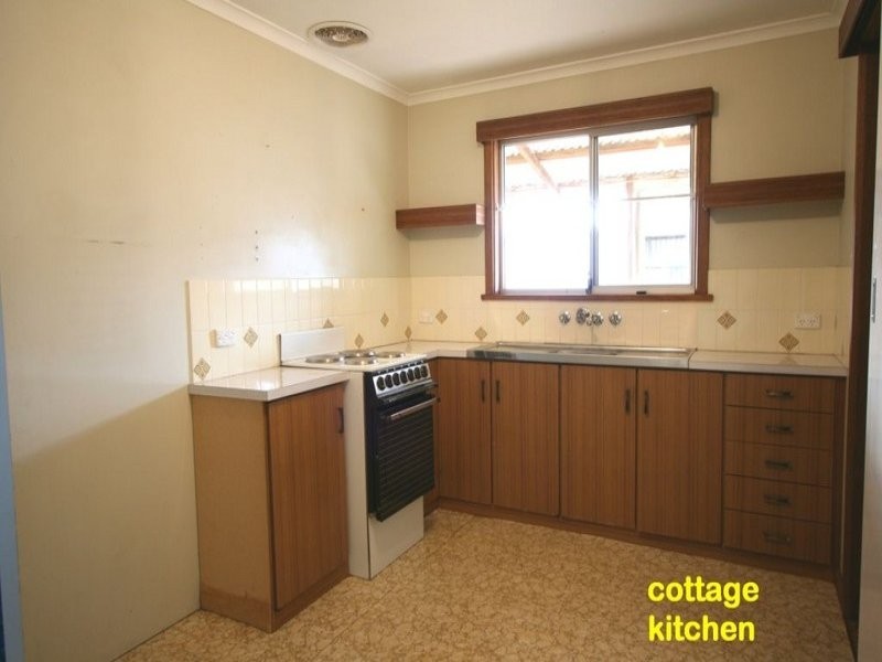 145 Paruna Road, Loxton SA 5333