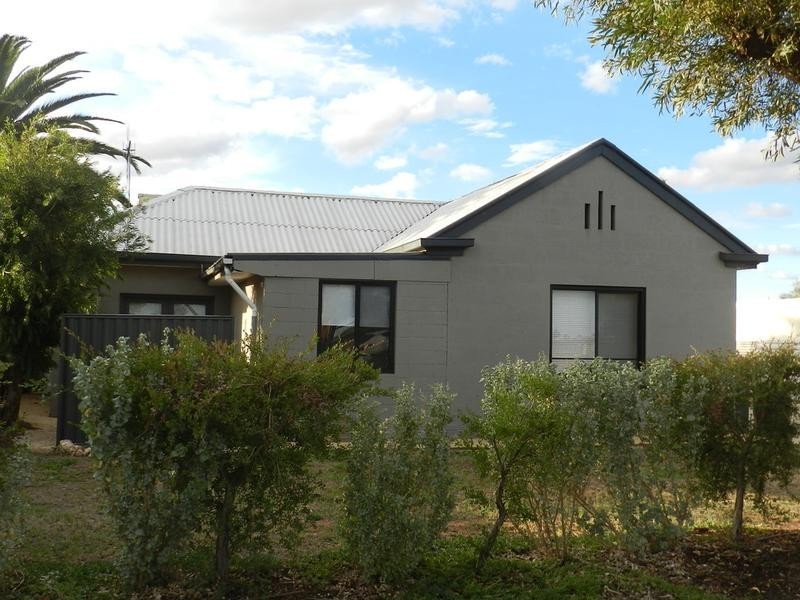 8 RANDELL TERRACE, Monash SA 5342