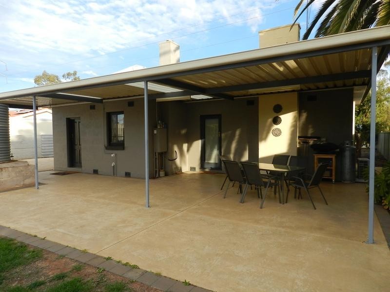 8 RANDELL TERRACE, Monash SA 5342