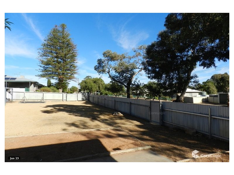 11 Hawdon Street, Barmera SA 5345