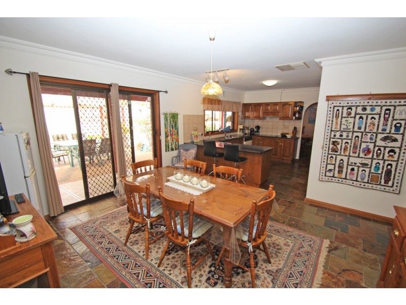 84 Twenty Second Street, Renmark SA 5341