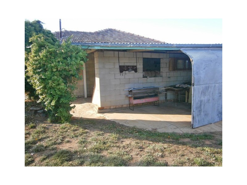 113 Ballantine Road, Waikerie SA 5330