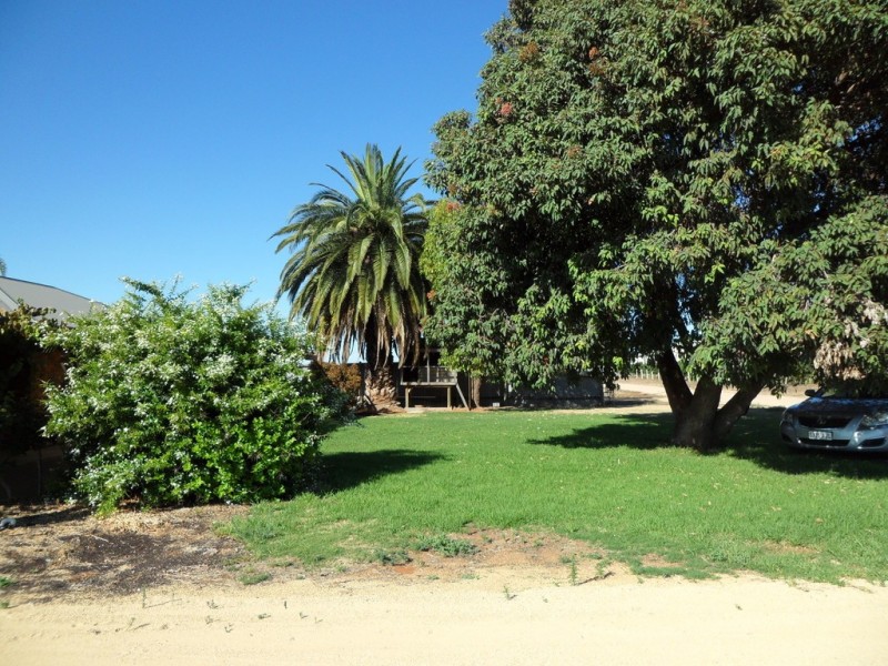 18 Walling Place, Lyrup SA 5343