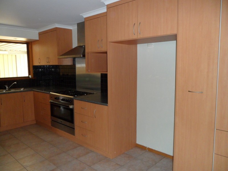 18 Walling Place, Lyrup SA 5343